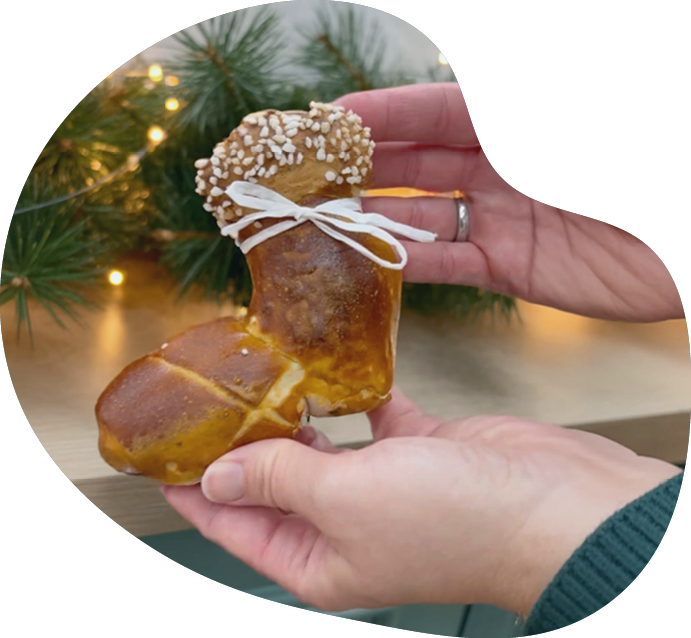 Schnelle Nikolausstiefel mit Laugenstangen aus dem Ninja Airfryer